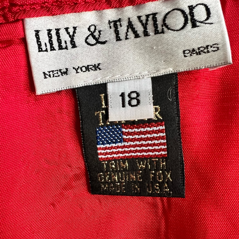 LILY & TAYLOR MIDI lenght Skirt
